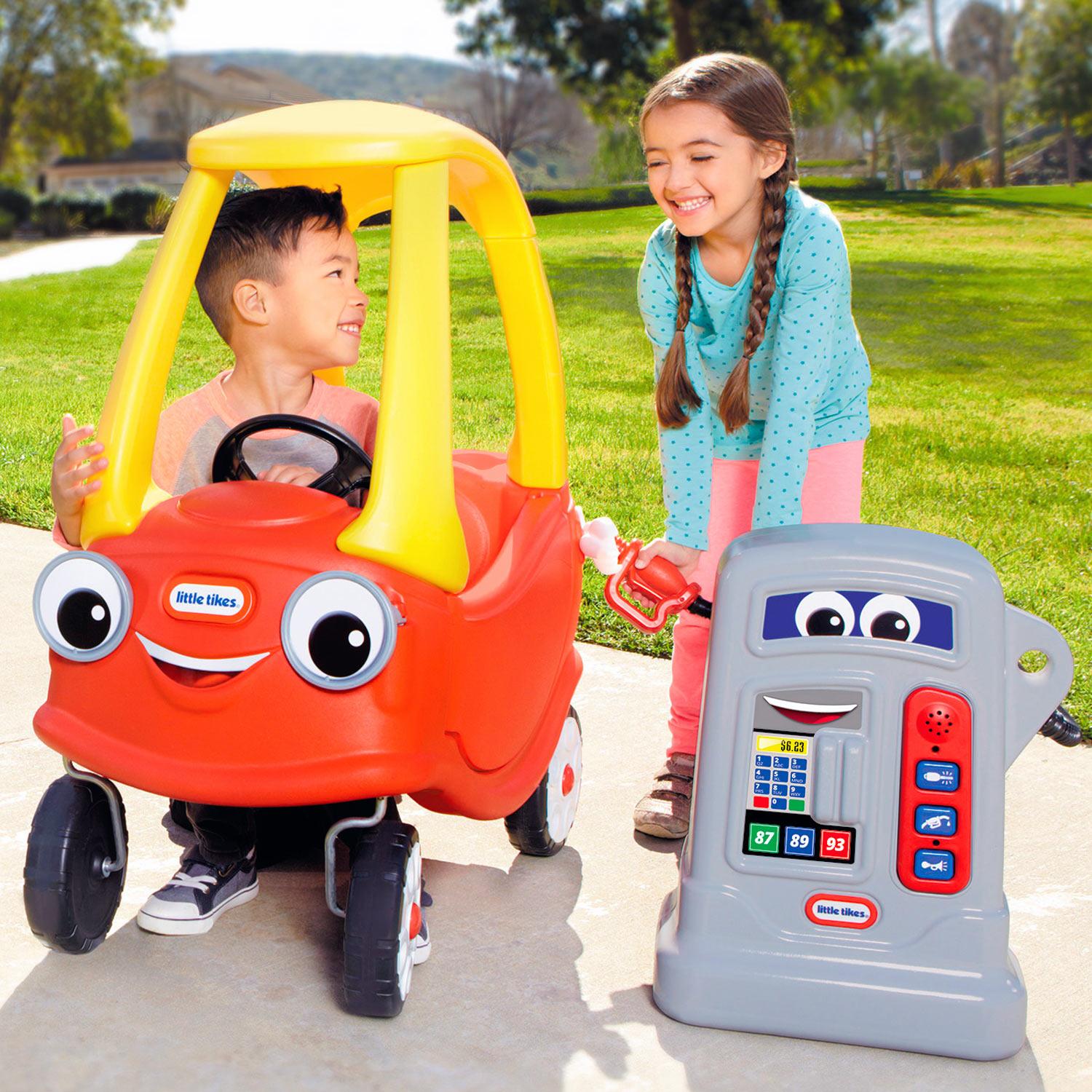 Cozy Coupe - Classic Ride-On Car with Removable Floorboard