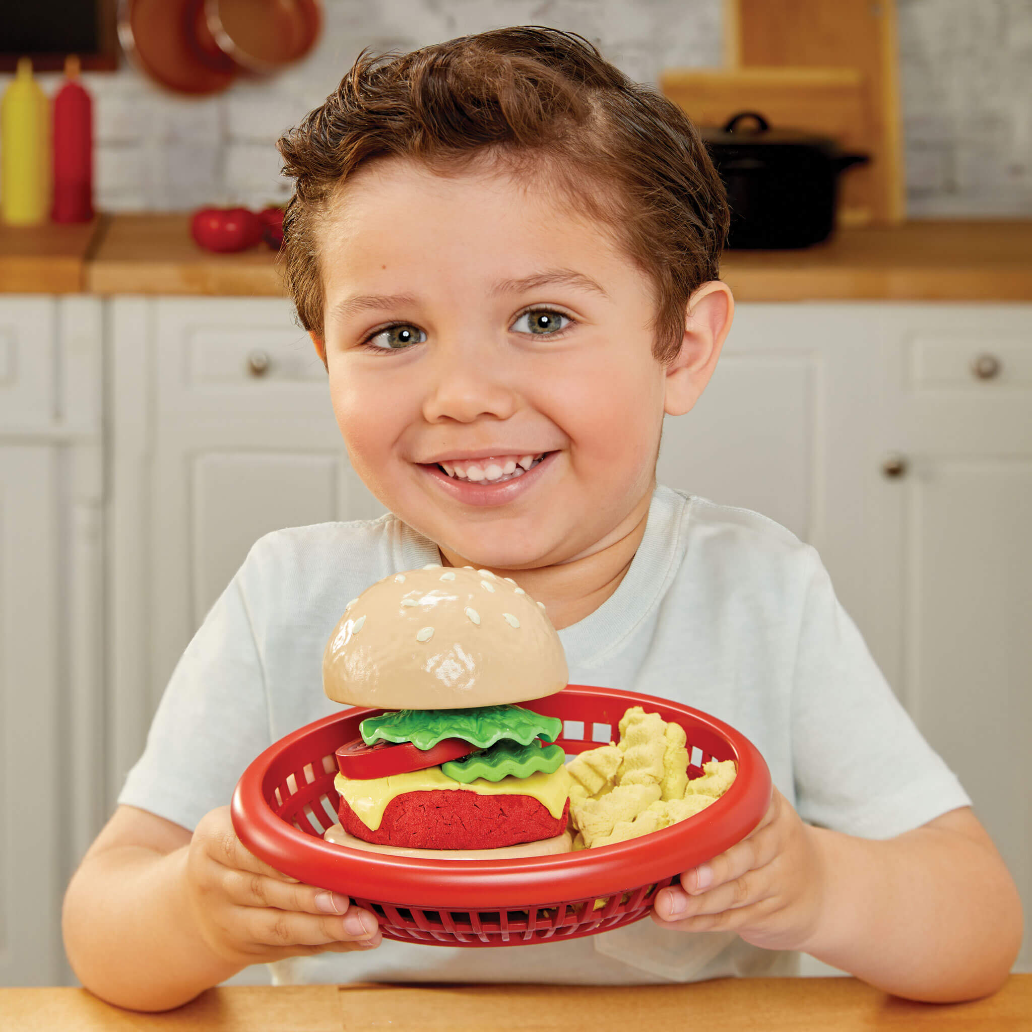 Creative Chefs Cheeseburger and Fries Kit - Pretend Cooking Kit with Reusable Burger and Fries Mix