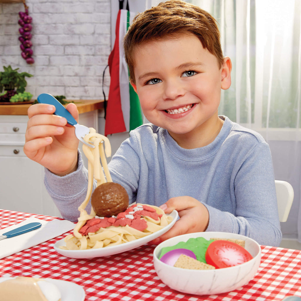 Creative Chefs Italian Restaurant Kit - Restaurant Play Set with Pasta Maker and Recipe Cards