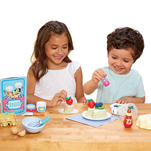 Creative Chefs Bluey - Pavlova Kit - Pretend Dessert Kit with Recipe Cards and Reusable Mix
