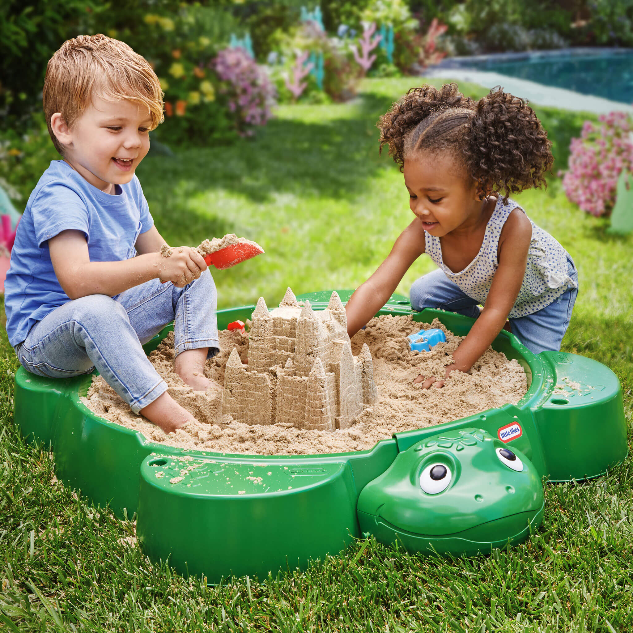 Turtle Sandbox - Outdoor Sand Play Center with Protective Lid